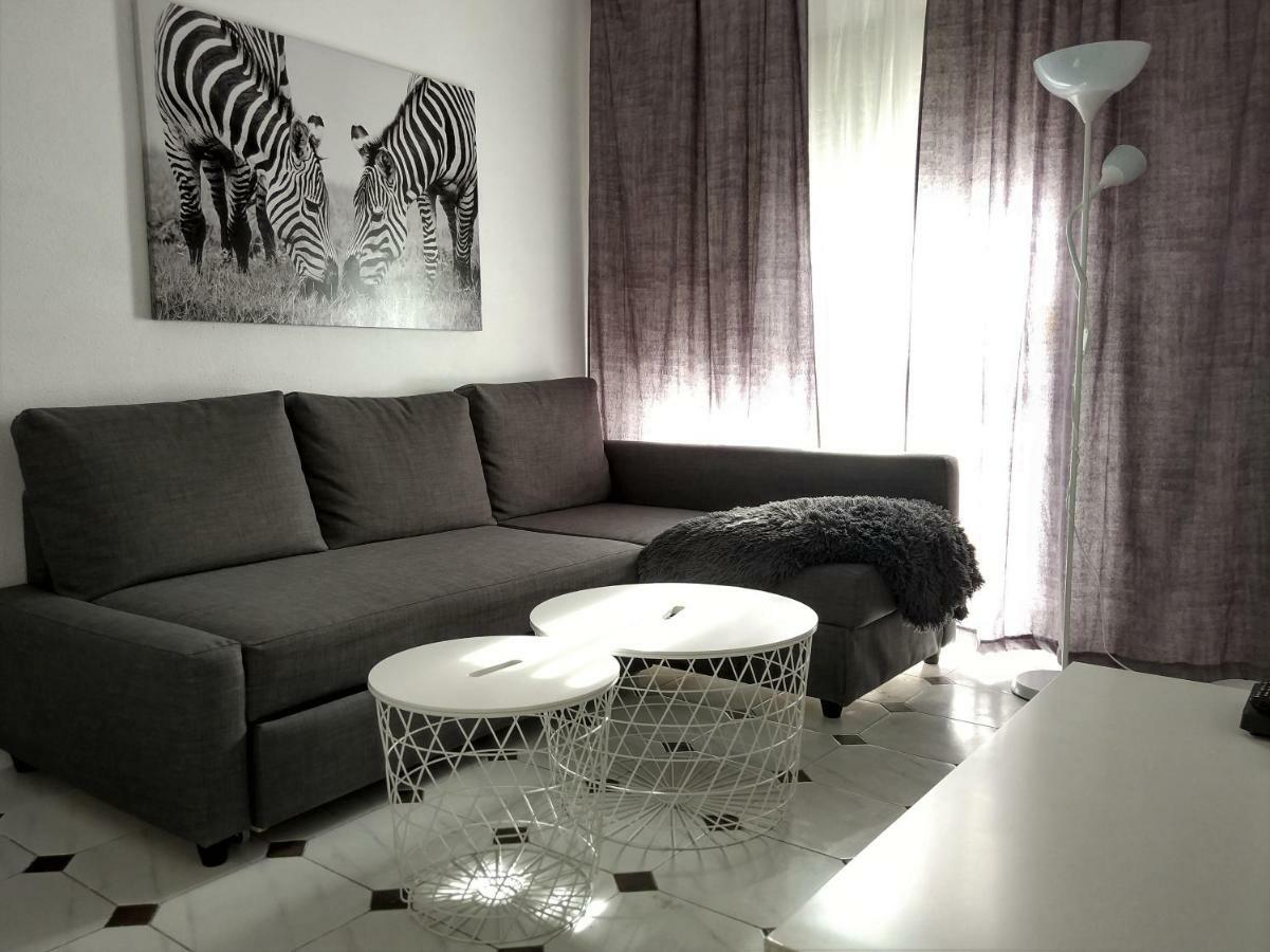Apartamento Capuchinos Málaga Exterior foto